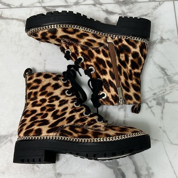 Gianni Bini Leopard Print Calf Hair Lace Up Ankle Boots Size 6.5 - Picture 2 of 10